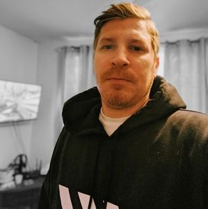 Meet your Posher, Adam